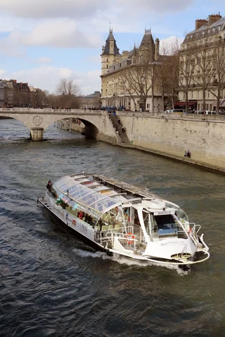 attractions in Paris|best museums in Paris|best restaurants in Paris|Paris|shopping in Paris