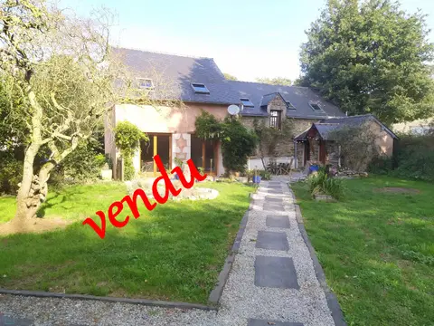 Photo of maison de campagne · MOREAC