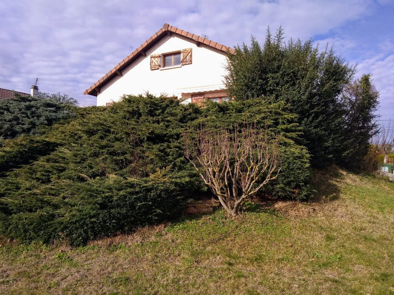 villa · RIORGES