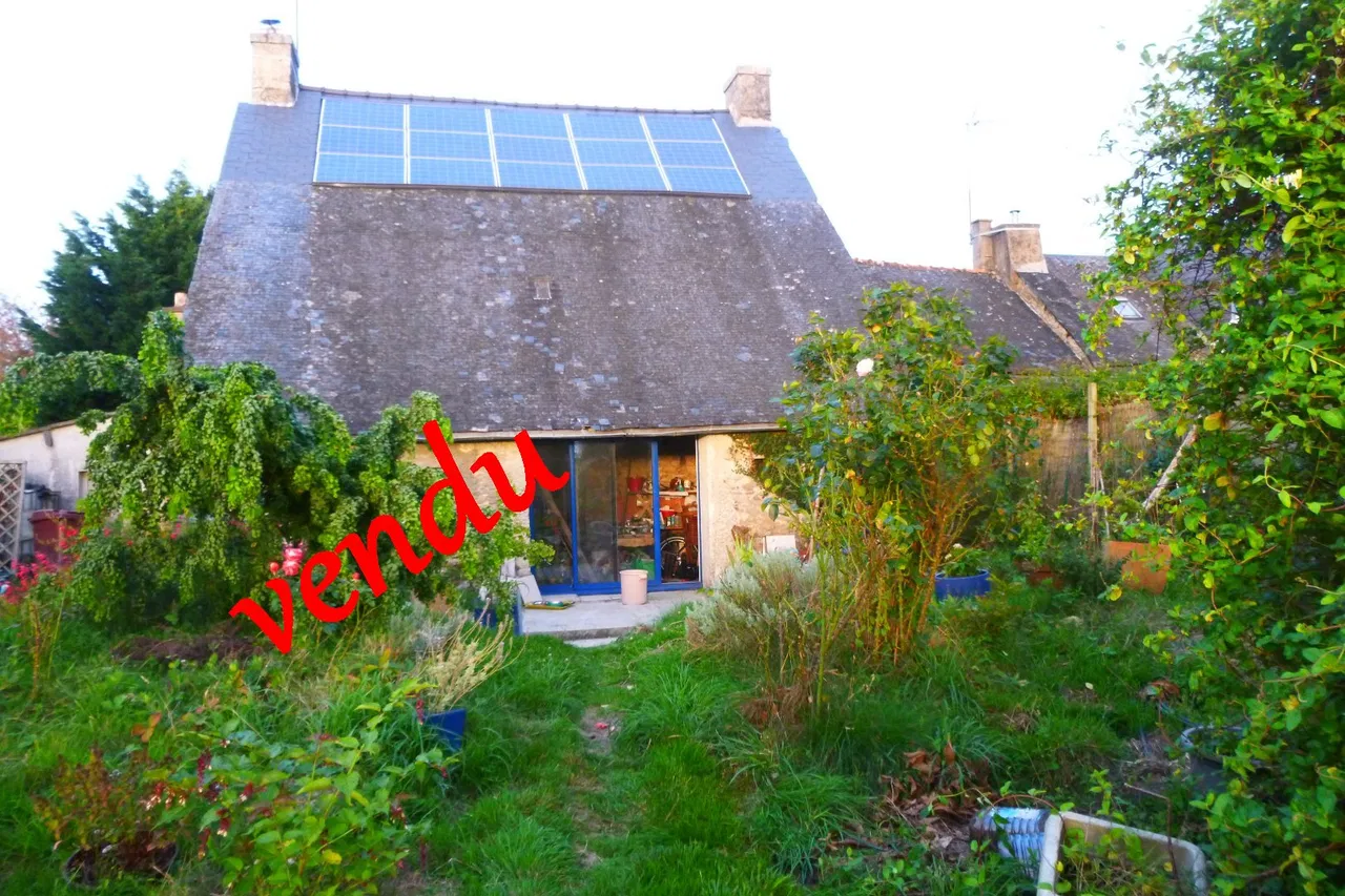 maison de village · PLUMELIN