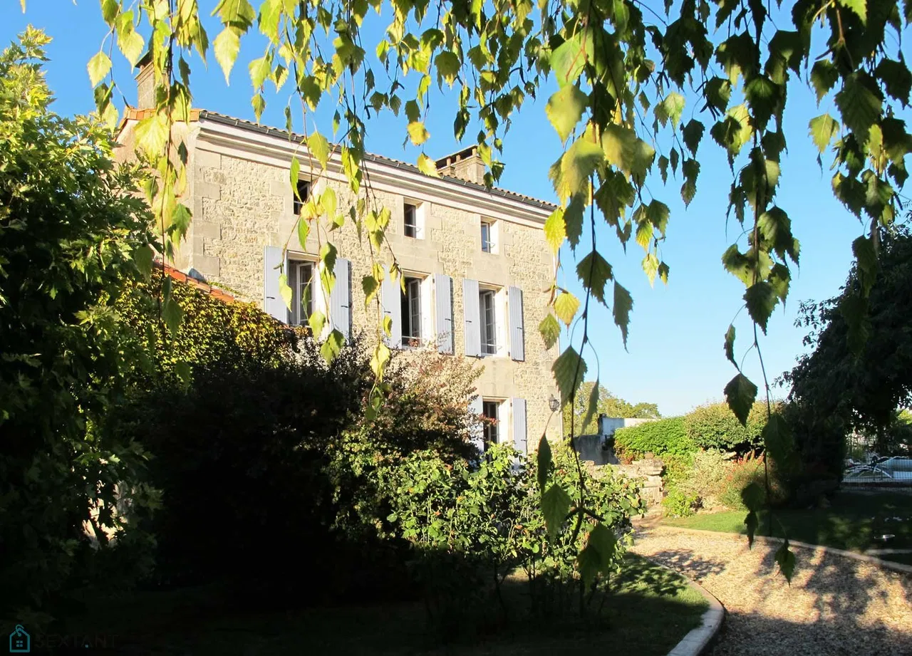 maison de caractere · ANGOULEME