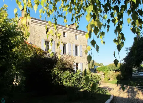 Foto van maison de caractere · ANGOULEME