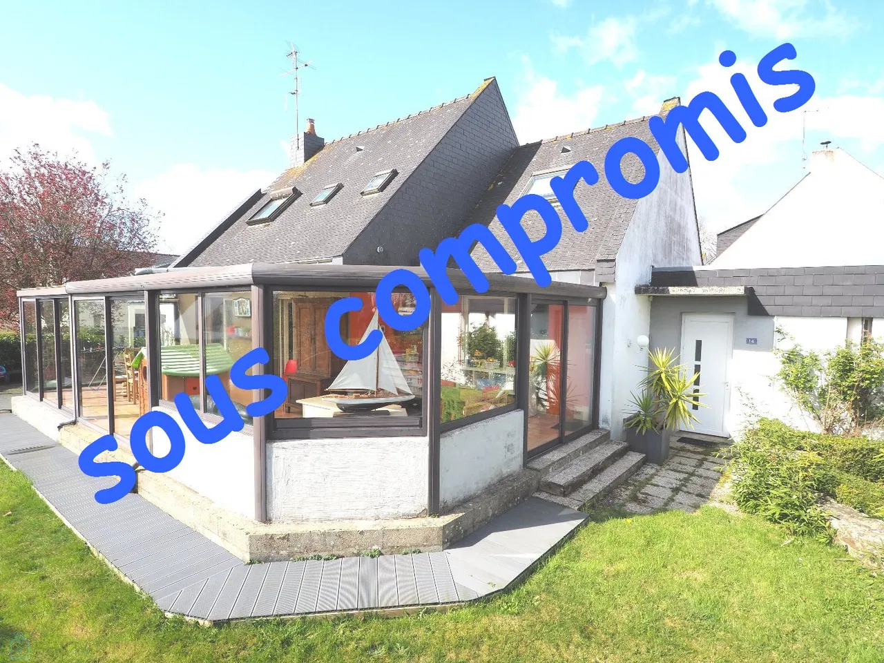 maison · LOCMINE