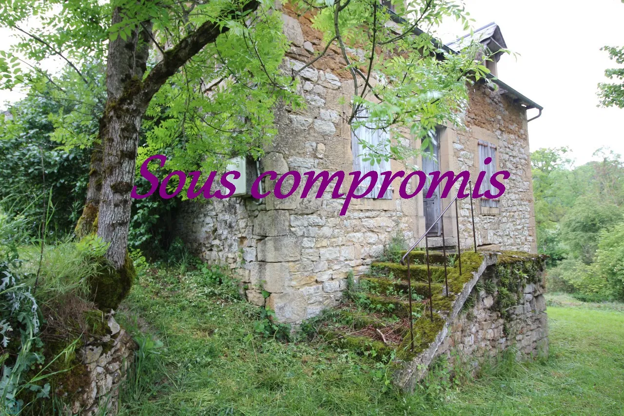 maison a renover · SALLES LA SOURCE