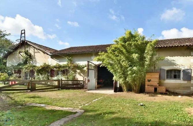 maison individuelle · CHATEAUNEUF SUR CHARENTE