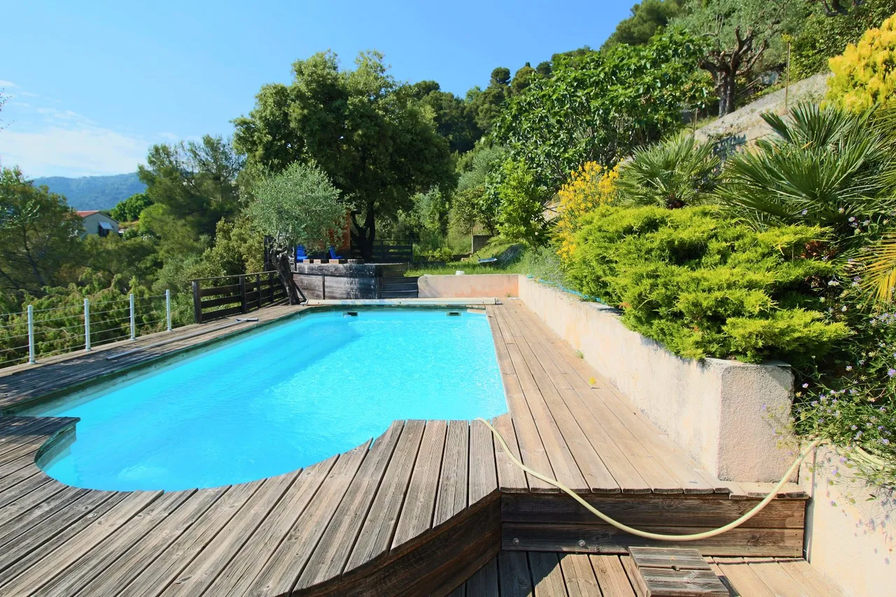 Superb provencal villa 6 rooms