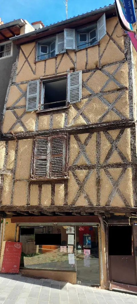 Foto di maison mitoyenne · THIERS