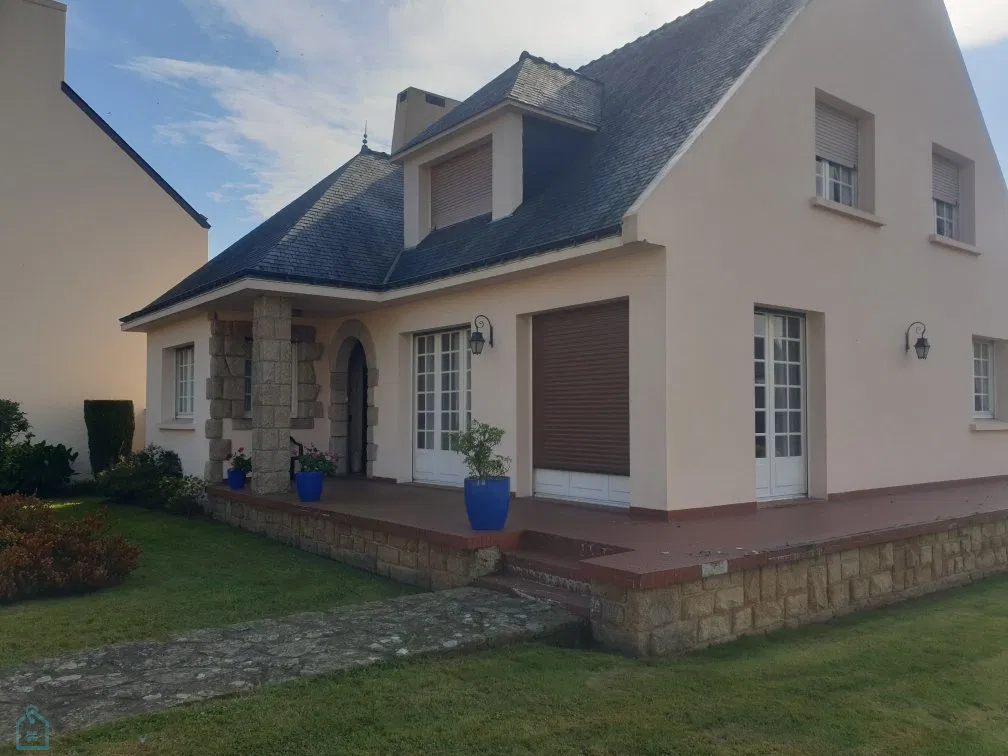 maison · PLUMELIAU