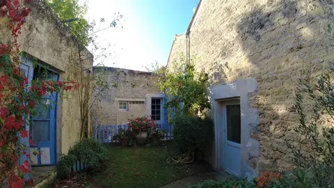 תמונה של maison · LE THOU