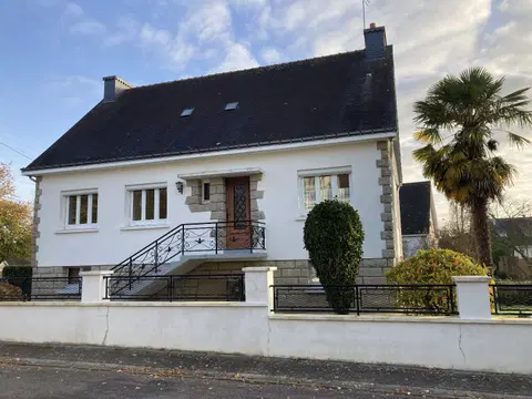 Photo of House 130 m2 8 rooms