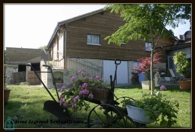 Bergerac Sud, large stone house for bed and breakfast or large family