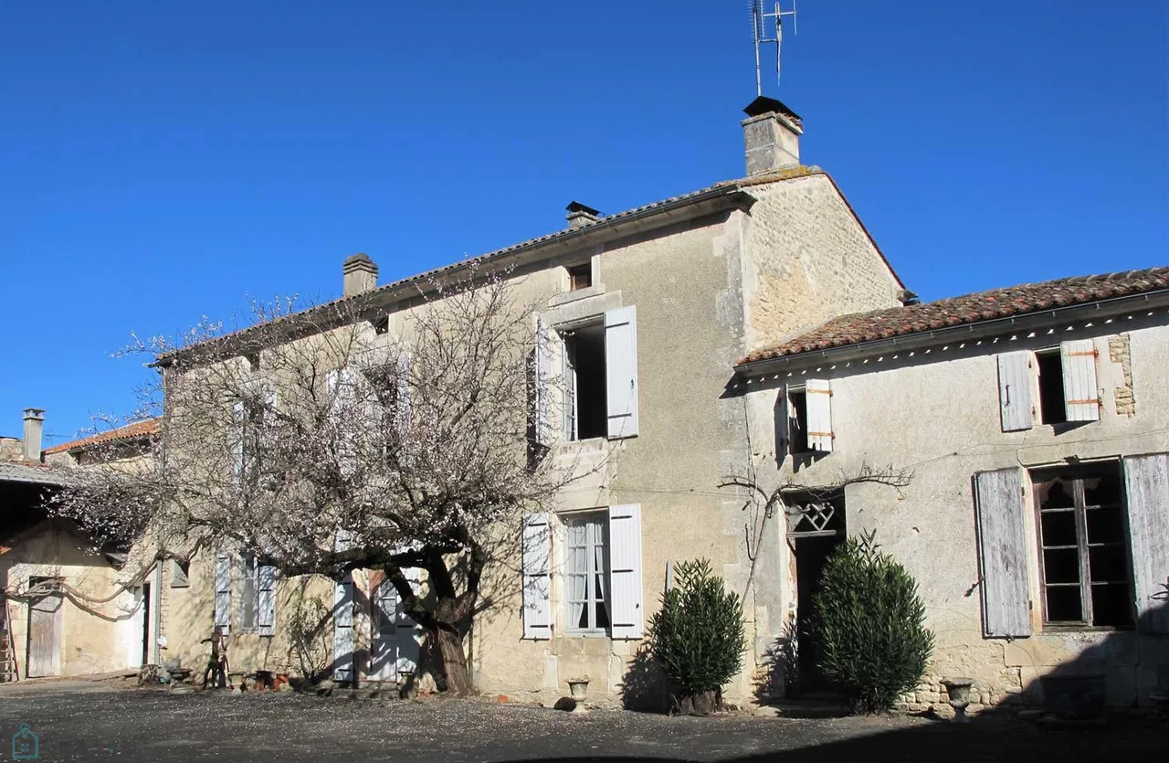 maison · ROUILLAC