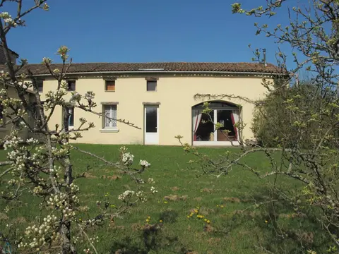 Photo of maison · ROUILLAC