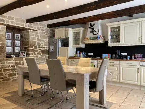 Photo of maison · BIEUZY LES EAUX