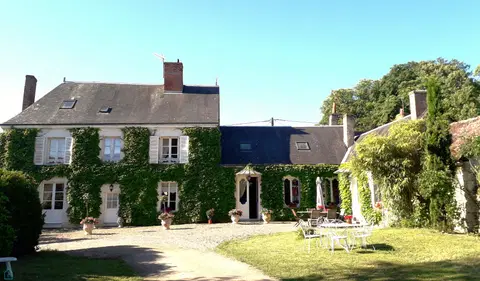 Photo of maison bourgeoise · FRANCUEIL