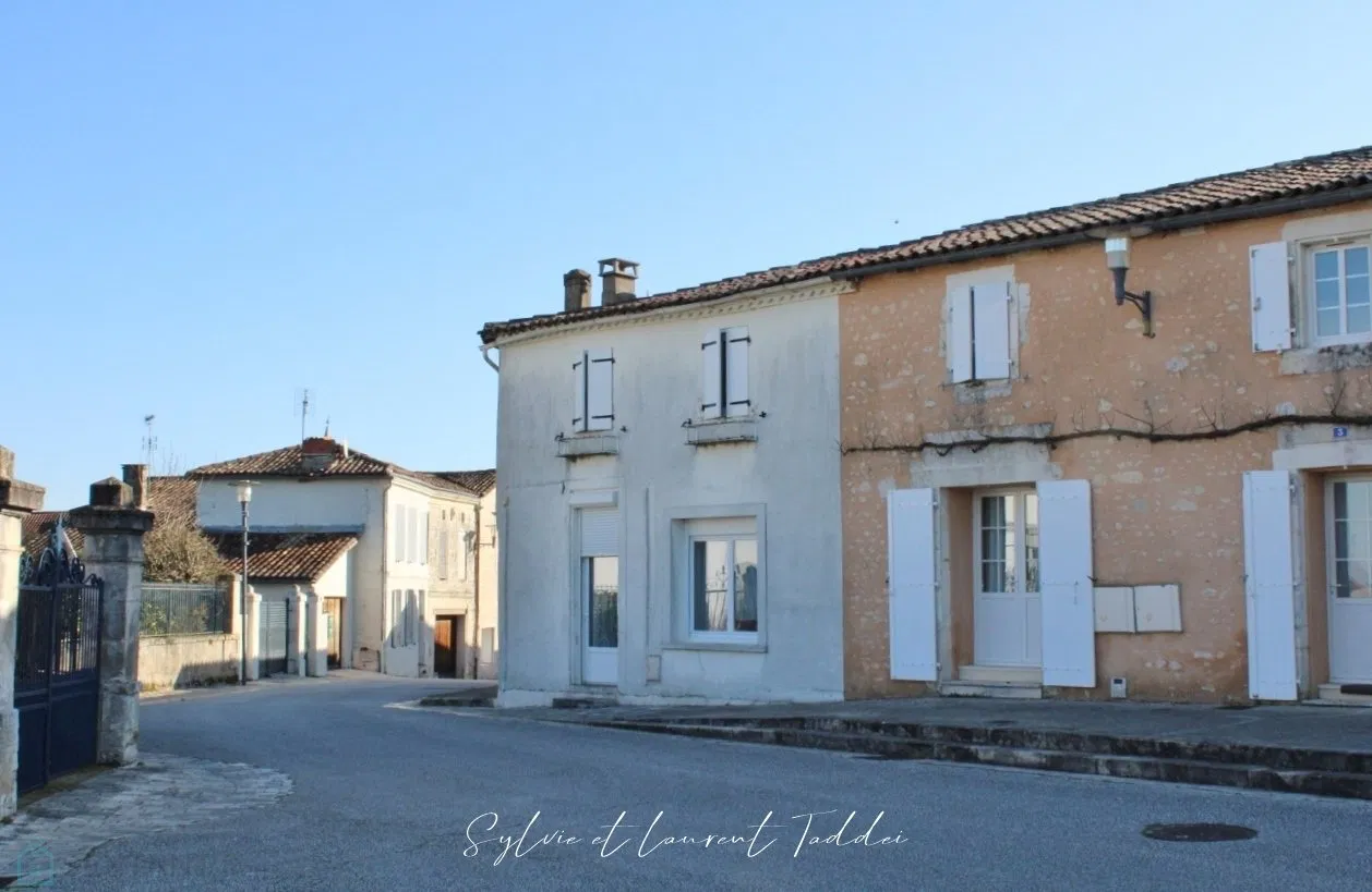 maison de village · CHEVANCEAUX