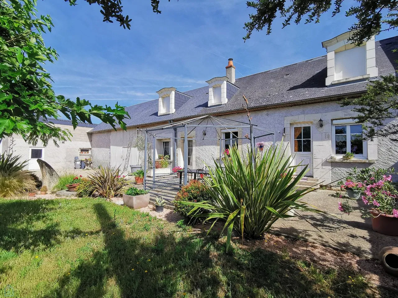 maison · NOIZAY