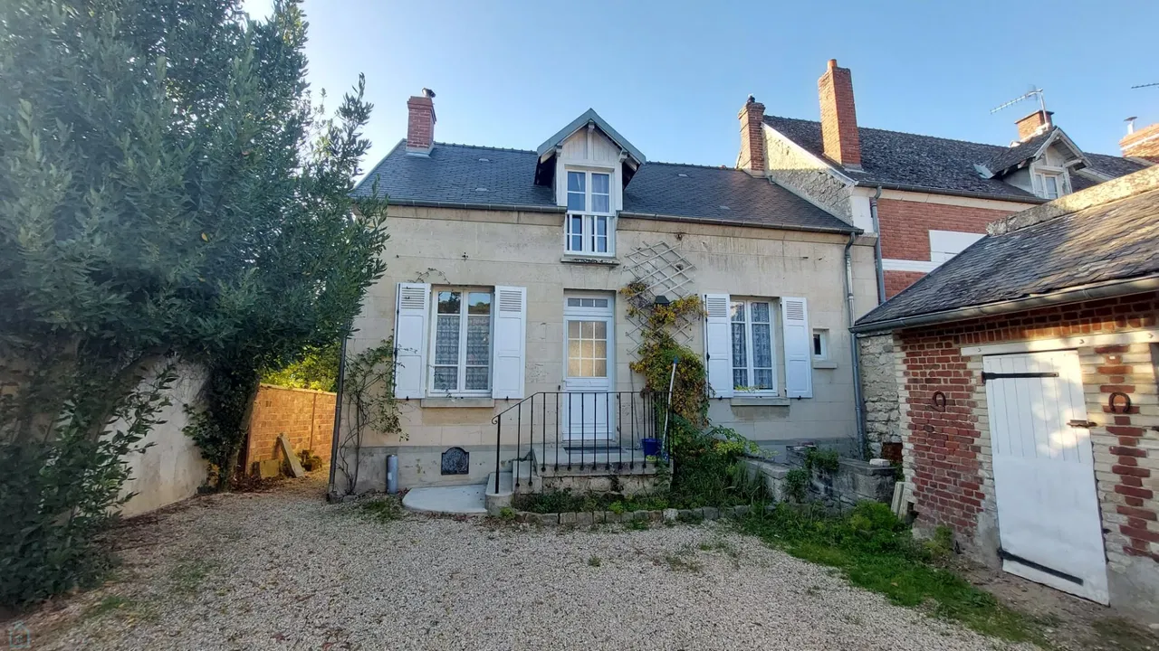 maison de village · CHIVRES VAL