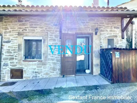 Foto di maison en pierre · CHATEAUNEUF VAL SAINT DONAT