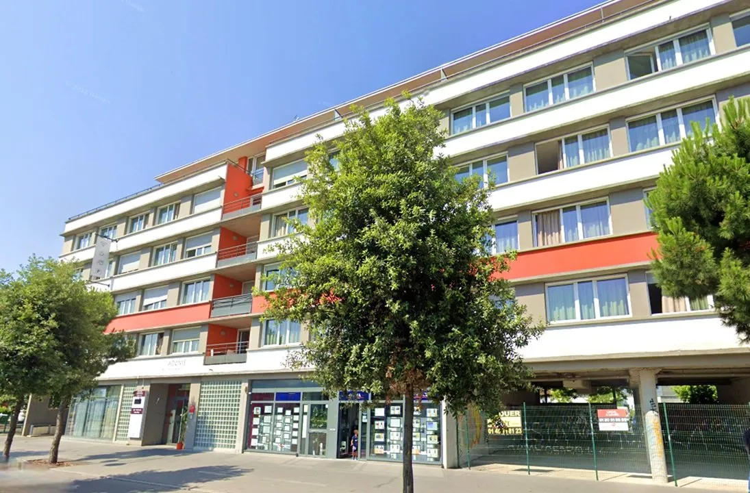 RENTAL INVESTMENT – CHEVILLY-LARUE – Residence Le Fontainebleau Apparthotel Paris Sud *** - 7.18% profitability