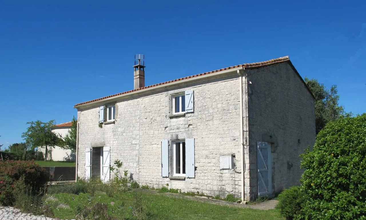 maison en pierre · ROUILLAC