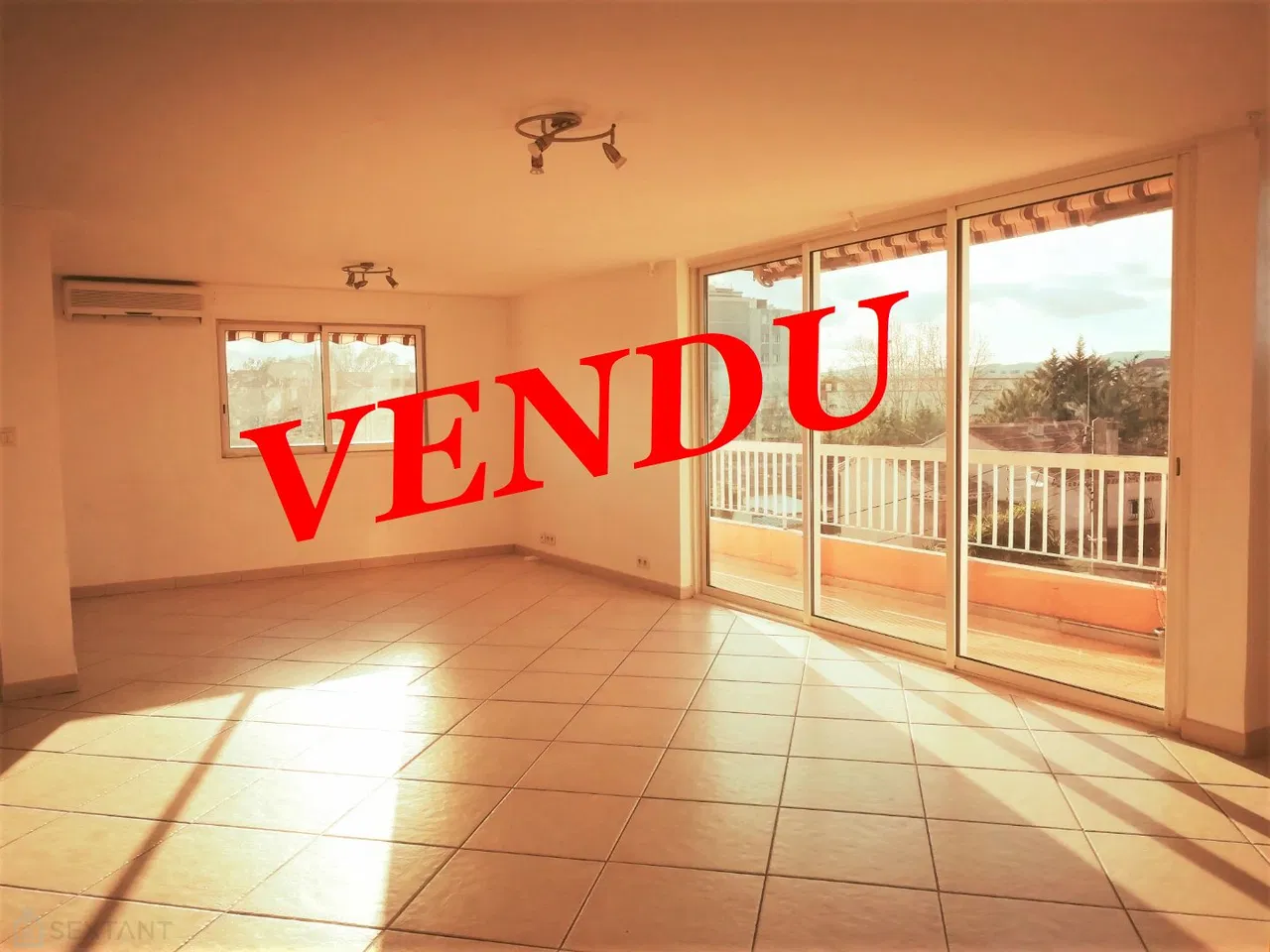 appartement · FREJUS