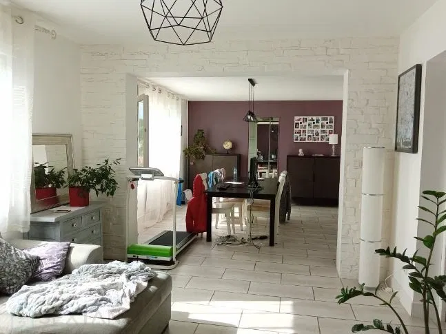 maison de village · BUCY LE LONG
