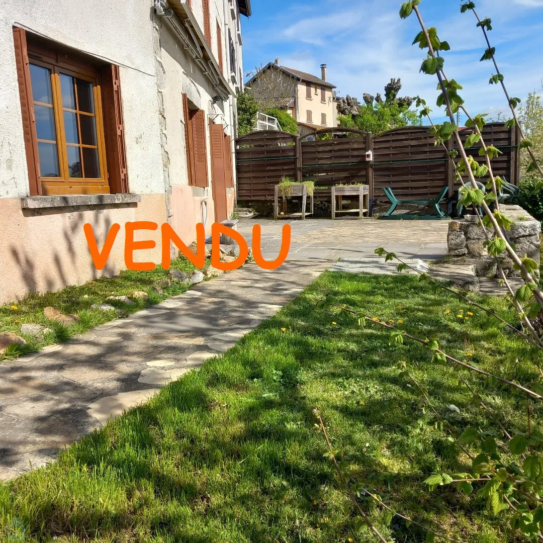maison mitoyenne · SAINT REMY SUR DUROLLE