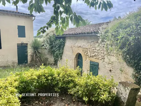 Photo of maison de campagne · BORDEAUX