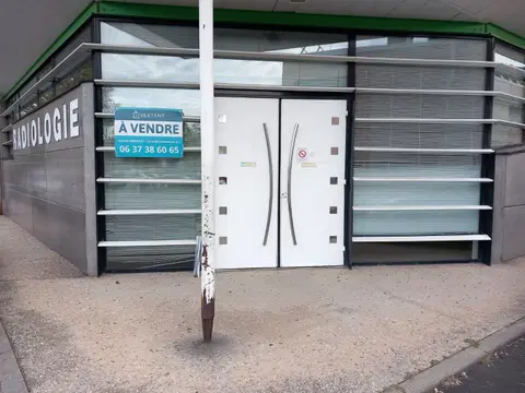 Photo of locaux d'activite · THIERS