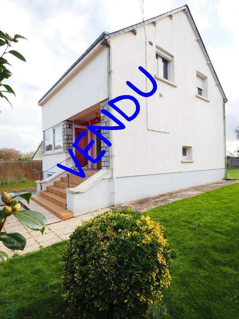 maison · PLUMELIAU