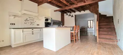 Photo of maison de village · LES MARTRES DE VEYRE