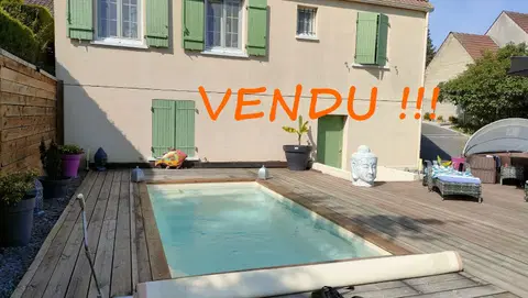 Foto de pavillon · BUCY LE LONG