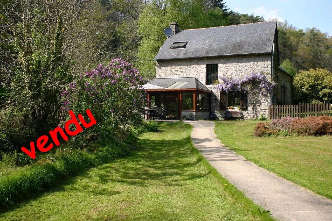 maison en pierre · GUEMENE SUR SCORFF