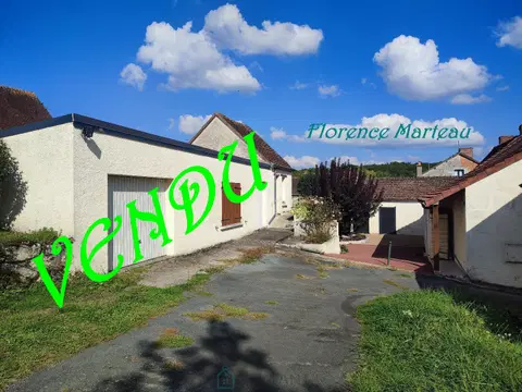 Photo of maison de village · EPEIGNE-LES-BOIS