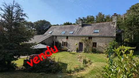 Photo of House · PLOERDUT