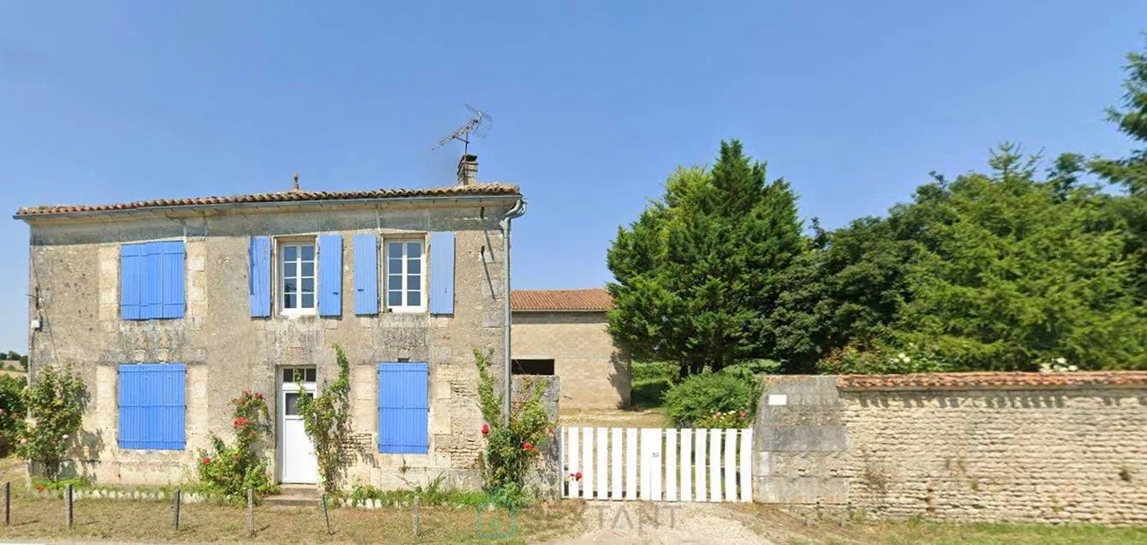 maison en pierre · ROUILLAC