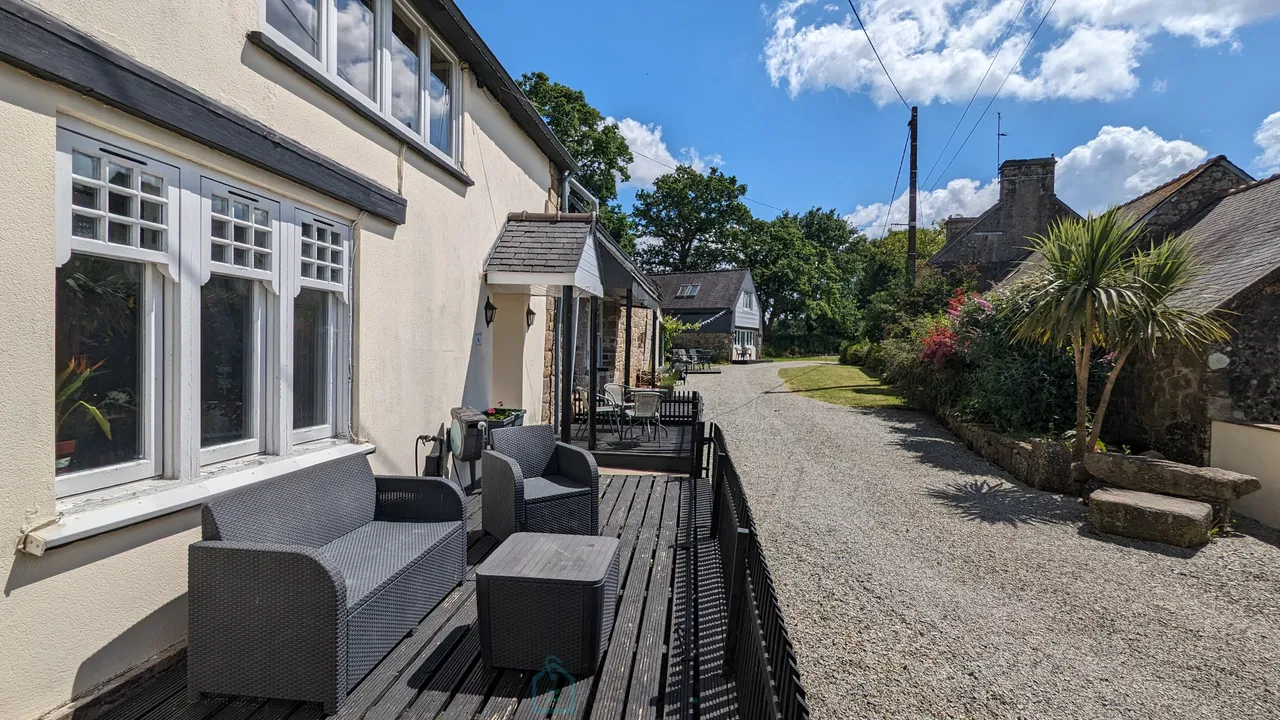 Spacious country proprerty with two gites
