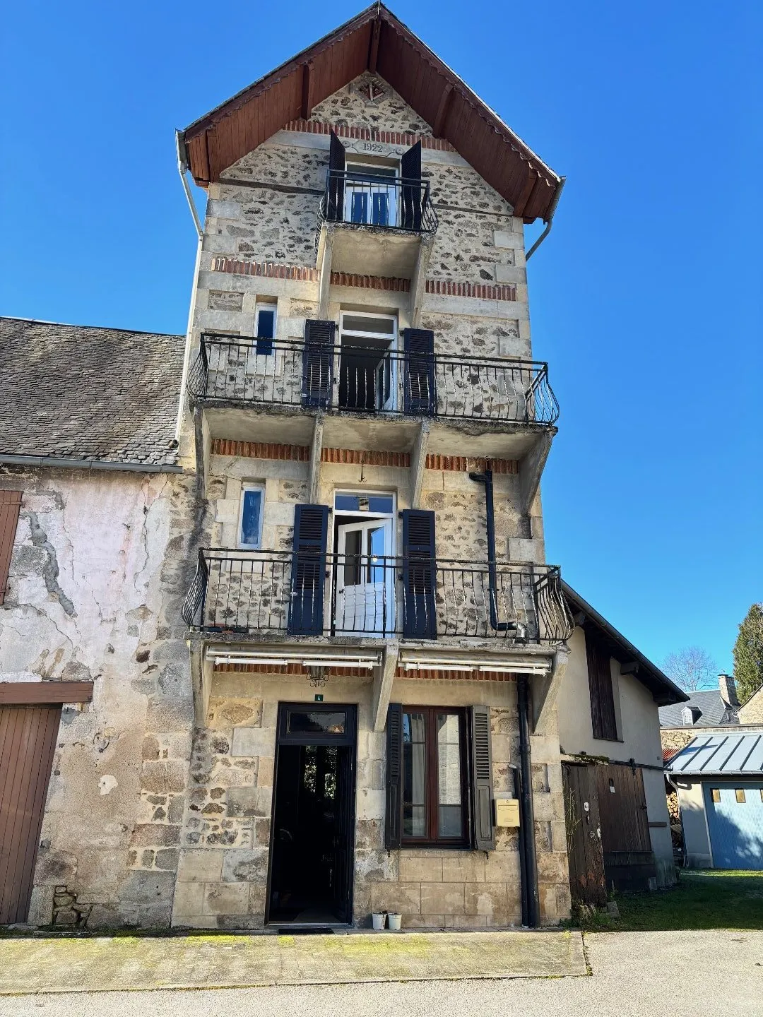 Lovely French house located in a quiet square, 3 bedrooms, 3 balconies, Small garage.
