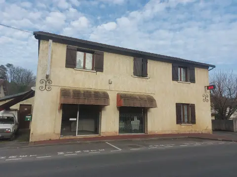 Photo of Residential house and its commercial premises