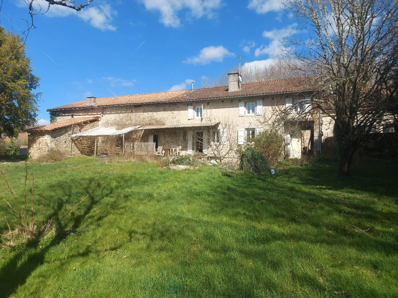 Magnificent farmhouse in the Dordogne, Périgord-Limousin Regional Natural Park