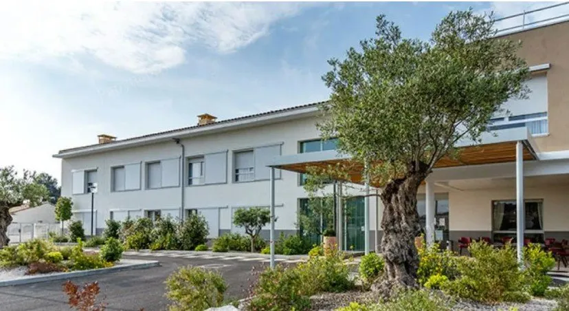 RENTAL INVESTMENT – ST GEORGES D'ORQUES - Notre Dame du Bon Accueil Nursing Home Residence - 6.23% profitability.