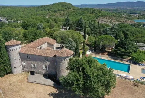 Foto de INVERSIÓN EN ALQUILER – BERRIAS Y CASTELJAU – Residencia Turística Lou Castel – Rentabilidad 6.75%