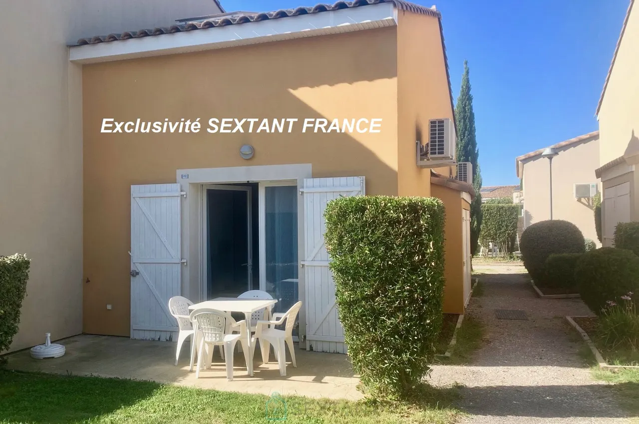 VILLA T2 35 M². FURNISHED. TERRACE. CAR PARK.