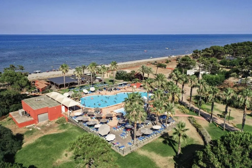租赁投资 – BORGO – Belambra Clubs Pineto 旅游度假村 – 6.55% 收益率