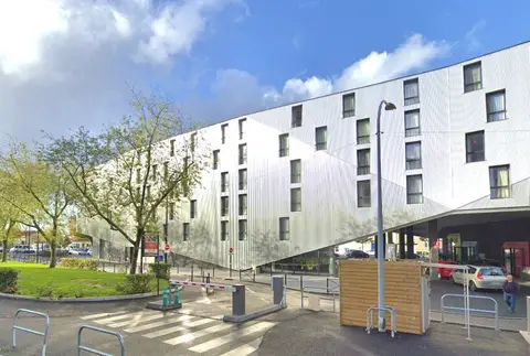 Foto von MIETINVESTITION – Bordeaux – Appart'City Confort Bordeaux Chartrons Geschäftsresidenz – 7,04% Rentabilität