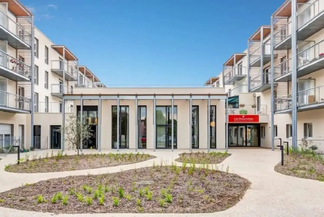 RENTAL INVESTMENT – MORANGIS – Zenitude Les Girandieres Senior Residence in Morangis - 7.22% return