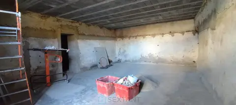 Foto von Gebäude zu renovieren