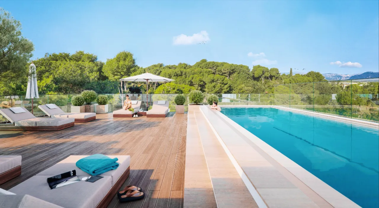 Antibes – Außergewöhnliche 3-Zimmer-Penthousewohnung mit Solarium und Meerblick