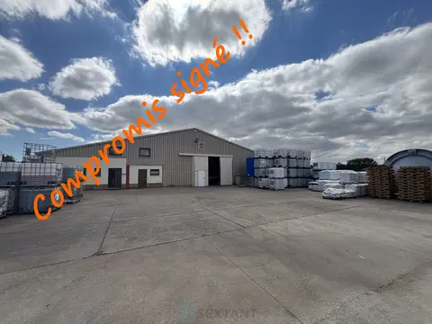 Photo of Industrial buildings of 900 m2 on a plot of 5000 m2